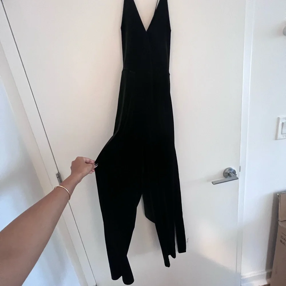 Express Black Velvet Jumpsuit Size 00 - Picture 4 of 4